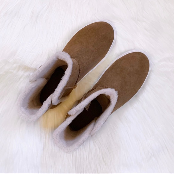 UGG Aika Chestnut Suede Platform Sneaker Boot - Picture 3 of 9